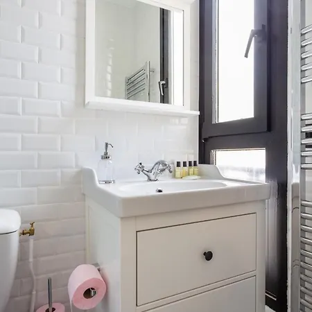 Apartment Super Apartement 1br 4p- Place De La Bastille 14 *